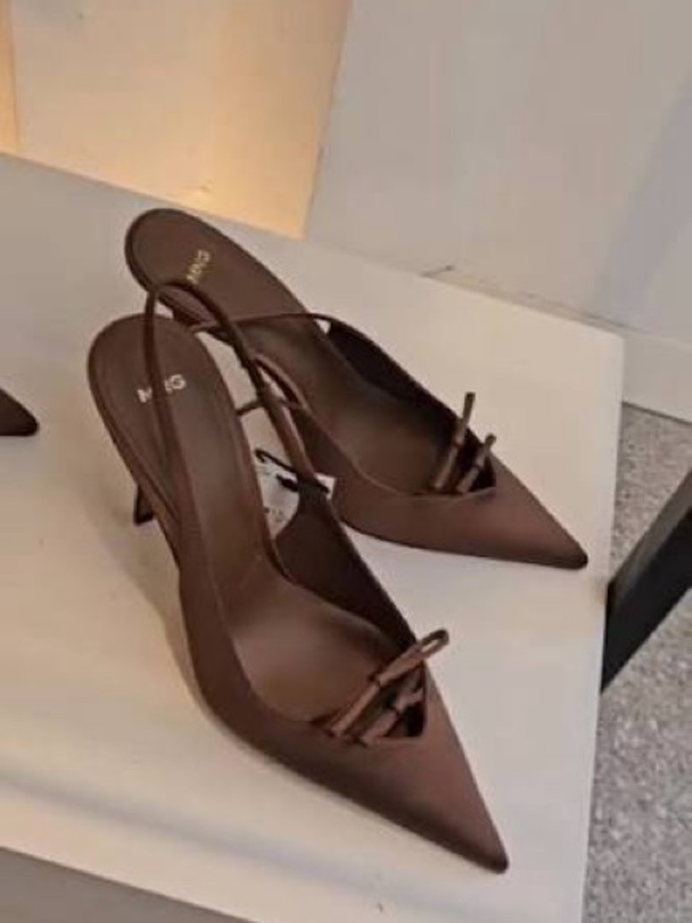 Mango Brown Pointed-Toe Slingback Heels with Front Knot